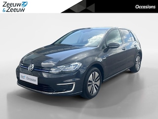 Volkswagen Golf E-DITION | Adap cruise | Navigatie | Parkeersensoren | 16 inch | Privacy glass |