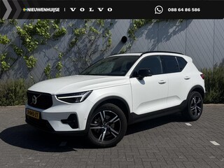 Volvo XC40 2.0 B4 Plus Dark | Parkeerverwarming | Panoramadak | 360 Graden Camera | Keyless Entry | Elektrische Achterklep | Navigatie | Apple Carplay | Android Auto | Elektrisch Verstelbare Voorstoelen