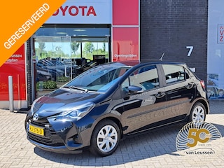 Toyota Yaris 1.5 Hybrid Aspiration ACHTERUITRIJCAMERA CRUISE CLIMATE REGENSENSOR NAVIGATIE