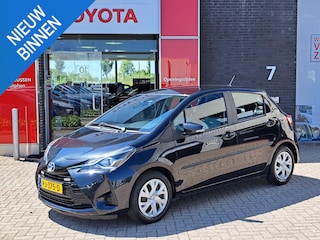 Toyota Yaris 1.5 Hybrid Aspiration ACHTERUITRIJCAMERA CRUISE CLIMATE REGENSENSOR NAVIGATIE