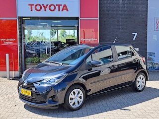 Toyota Yaris 1.5 Hybrid Aspiration ACHTERUITRIJCAMERA CRUISE CLIMATE REGENSENSOR NAVIGATIE