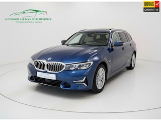 BMW 3-serie Touring 330e Luxury - Panorama - Memory - HiFi - Keyless