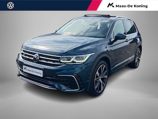 Volkswagen Tiguan 1.4TSIeHybrid 180kW/245PK R-Line · Panoramadak · Leder · Trekhaak · Camera · Dodehoeksensor · Stoelverwarming ·