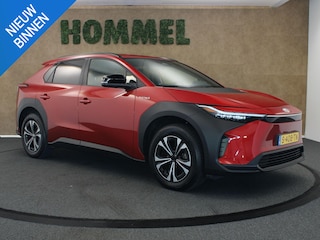 Toyota bZ4X Dynamic 71 kWh - ORIGINEEL NEDERLANDSE AUTO - ELEKTRISCHE ACHTERKLEP - KEYLESS ENTRY/START - PARKEERSENSOREN VOOR/ACHTER - APPLE CARPLAY/ANDROID AUTO - 3 FASE LADEN - CRUISE CONTROL ADAPTIEF - CLIMATE CONTROL - VOORSTOELEN VERWARMD - STUURWIEL VERWARMD - VOLLEDIGE DEALER ONDERHOUDEN