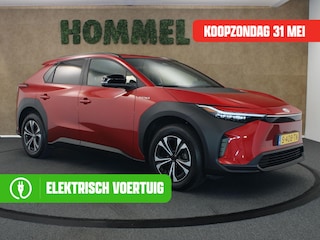 Toyota bZ4X Dynamic 71 kWh - ORIGINEEL NEDERLANDSE AUTO - ELEKTRISCHE ACHTERKLEP - KEYLESS ENTRY/START - PARKEERSENSOREN VOOR/ACHTER - APPLE CARPLAY/ANDROID AUTO - 3 FASE LADEN - CRUISE CONTROL ADAPTIEF - CLIMATE CONTROL - VOORSTOELEN VERWARMD - STUURWIEL VERWARMD - VOLLEDIGE DEALER ONDERHOUDEN