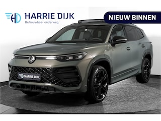 Volkswagen Tayron 1.5 eHybrid 272 PK R-Line Edition | Black Style | 15 inch Navi | Elek. Trekhaak | IQ Light | HUD | S/K-Panodak | Dig. Cockpit | Adapt. Cruise | Stoel-+Stuurverw. | 360 Camera | NAV + App. Connect | ECC | Elek. Klep | LM 20" | 9286