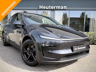 Tesla Model Y Premium Long Range RWD 75 kWh Pano/ Full Options