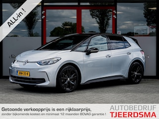 Volkswagen ID.3 Limited Edition 52 kWh | Origineel NL | 1e Eigenaar | BTW Voertuig | Navigatie | Apple Carplay | Android Auto | Lane Assistent | Adaptieve Cruise Control | Climate Control | FACELIFT | Groot Multi Media | Two-Tone Kleurstelling |