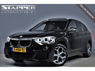 BMW X1 sDrive20i 192pk Automaat M-Sport Pano/HUD/Keyless/Navi/Led/Leer/Pdc/Cruise/Lmv18"