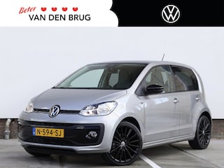 Volkswagen Up 1.0 R-Line 65 pk | Cruise control | Camera | Climate control | 17 inch Velgen