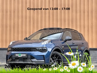 Lynk & Co 01 1.5 | Black Pakket | Panoramadak | Zwarte hemel | Stuurwielverwarming | Trekhaak | Adaptive Cruise Control | Keyless | Elektrische Bestuurdersstoel + Geheugen | Parkeersensoren | Apple Carplay |