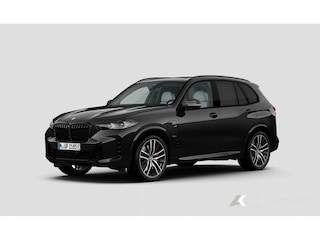 BMW X5 xDrive50e M-Sport Pro | Panorama | 4-Wielbesturing | Driving Ass. Prof. | Stoelventilatie | Soft-Close | Harman/Kardon | 22' Inch | Trekhaak |