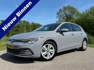 Volkswagen Golf 1.5 TSI Life Business / Virtual Cockpit / 1e Eigenaar / Alcantara / Stuur-/Stoelverwarming / Sfeerverlichting /
