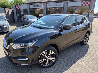 Nissan Qashqai 1.6 N-Connecta 163pk * trekhaak / 1500kg geremd + stoelverwarming*