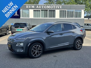 Hyundai Kona EV Premium 64 kWh SOH 97% | 12 MND BOVAG GARANTIE | STOEL/STUURVERWARMING | ELEK. STOELEN | DODEHOEK | KEYLESS | ACHTERUITRIJ CAMERA | HEAD UP | ADAP. CRUISE |