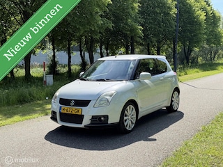 Suzuki Swift 1.6 Sport*KEYLESS*NW APK*STOELVERWARMING*SCHERM