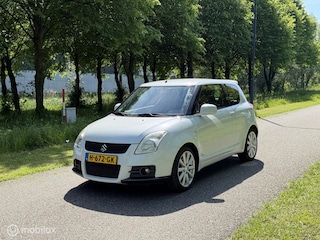 Suzuki Swift 1.6 Sport*KEYLESS*NW APK*STOELVERWARMING*SCHERM
