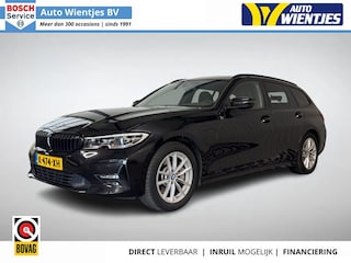 BMW 3-serie Touring 330e | Business Edition Plus | Navi | Leer | Trekhaak