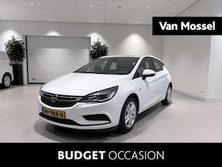 Opel Astra 1.0 Online Edition Airco | Apple Carplay/Android Auto | Bluetooth | Cruise Control | Hill/Hold Functie | LED Dagrijverlichting | Lederen Stuurwiel | Multimedia-Voorbereiding | Parkeersensor Voor en Achter | Regensensor | Autonomous Emergency Braking | Verkeersbord Detectie | Rijstrooksensor met Correctie | Bots Waarschuwing Systeem | Achteruitrijcamera | Navigatiesysteem Full Map | Spraakbediening | Comfortstoelen