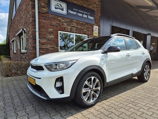 Kia Stonic 1.0 T-GDI DYNAMIC LINE, Camera, Carplay, Zwart dak, Navi, Cruise controle, ALL IN prijs!