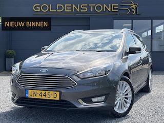 Ford Focus Wagon 1.0 Titanium 1e Eigenaar,Dealer Onderhouden,125pk,Navi,Trekhaak,6 Bak,Clima,Cruise,Lm velgen,Pdc V+A,N.A.P,Apk tot 06-2027