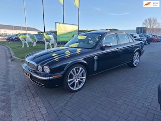 Jaguar XJ 4.2 V8 Super / Uitzonderlijk nette auto / Nieuwe APK bij aflevering