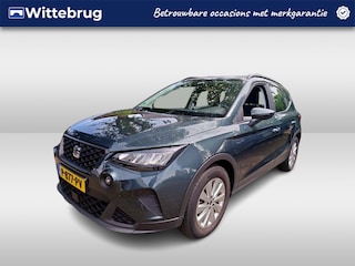 Seat Arona 1.0 TSI Style / PARK. SENSOREN/ TREKHAAK/ FULL LINK/ CLIMA/ 16" LMV