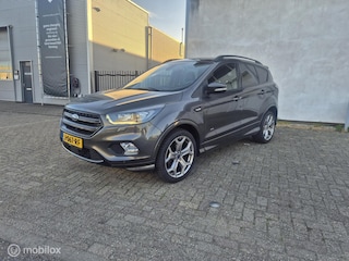 Ford Kuga 1.5 EcoBoost ST Line 182pk awd