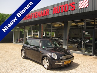 Mini Cooper 1.6 Chili met open dak zeer nette auto apk 19-03-2027