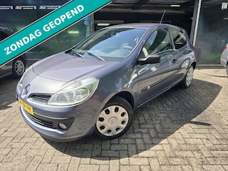 Renault Clio 1.2-16V Special Line | 1E EIGENAAR | 12MND GARANTIE | LAGE KM | AIRCO | ELEC RAMEN | NW APK |