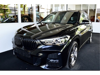 BMW X1 xDrive20i M-Sportedition | 2.000kg Trekgewicht !