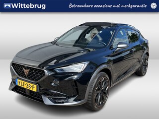Cupra Formentor 1.4 e-Hybrid VZ Black Edition / AUTOMAAT/ 245 PK/ PANO/ LEER/ DCC/ ACC/ PARK.SENSOR.V+A/ 360 CAMERA/ STUUR+STOELVERWARM./ MEMORY SEAT/ DODEHOEK/ KEYLESS/ FULL LINK/ ELEK.ACHTERKLEP/ BEATS-AUDIO/ 19'' LMV
