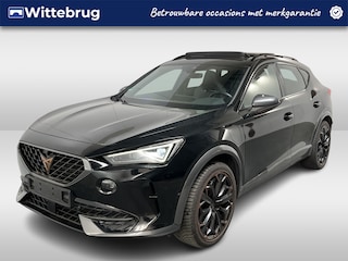 Cupra Formentor 1.4 e-Hybrid VZ Black Edition / AUTOMAAT/ 245 PK/ PANO/ LEER/ DCC/ ACC/ PARK.SENSOR.V+A/ 360 CAMERA/ STUUR+STOELVERWARM./ MEMORY SEAT/ DODEHOEK/ KEYLESS/ FULL LINK/ ELEK.ACHTERKLEP/ BEATS-AUDIO/ 19'' LMV
