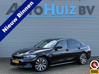 BMW 320e Business Edition Plus Sport LineLederen Sportstoelen Carplay Achteruitrijcamera Live cockpit pro