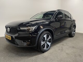 Volvo XC40 1.5 T4 Plug-in hybrid Ultimate Dark Trekhaak 1500kg/ Pano/ Adapt. Cruise/ Stoel en stuurverwarming