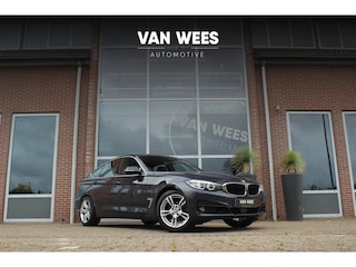 BMW 3-serie GT 320i High Executive | NL auto | 2e eigenaar | Driving Assistant | Actieve Cruise control | Harman Kardon | Carplay | Rijstrooksensor | DAB | Camera | LED