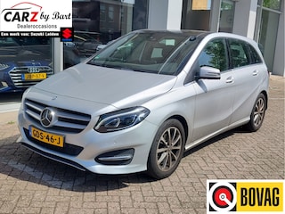 Mercedes-Benz B-klasse 200 AMBITION AUTOMAAT Pano | Dodehoeksensoren | Clima | Trekhaak