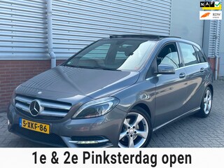 Mercedes-Benz B-klasse 180 Ambition Automaat Panorama Trekhaak Airco Navi