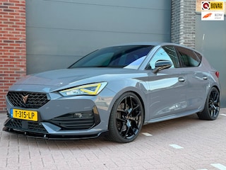 Cupra Leon 1.4 e-Hybrid 245 Graphene Grey, werkelijk uniek!