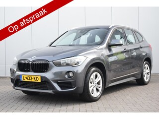 BMW X1 xDrive20i Executive Led Sportstoelen/Verwarmd Trekhaak/Elektrisch