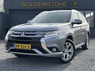 Mitsubishi Outlander 2.0 PHEV Business Edition 2e Eigenaar,Navi,Camera,Trekhaak,Keyless,Halfleder-Alcantara,N.A.P,Bj 12-2015,Apk tot 02-2027