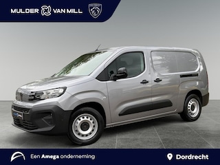 Peugeot Partner L2 50 kWh 136pk | ACTIE | 8 jaar garantie | 0% financial lease | Twee schuifdeuren | Warmtepomp | Climate Control | Verwarmbare voorstoelen | Draadloze Apple Carplay en Android Auto | Dode hoek detectie | Multimedia | NAVI | Achteruitrijcamera | Parkeersensoren voor en achter | Tussenwand met raam | Elektrisch inklapbare spiegels | Mistlampen | Bestuurdersstoel comfort met armsteun | E-PTO 400 | van €33.564 voor €28.250 ex. BTW rijklaar