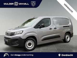 Peugeot Partner L2 50 kWh 136pk | ACTIE | 8 jaar garantie | 0% financial lease | Twee schuifdeuren | Warmtepomp | Climate Control | Verwarmbare voorstoelen | Draadloze Apple Carplay en Android Auto | Dode hoek detectie | Multimedia | NAVI | Achteruitrijcamera | Parkeersensoren voor en achter | Tussenwand met raam | Elektrisch inklapbare spiegels | Mistlampen | Bestuurdersstoel comfort met armsteun | E-PTO 400 | van €33.564 voor €28.250 ex. BTW rijklaar