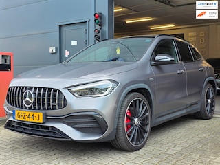 Mercedes-Benz GLA AMG 35 4MATIC / PANO / MATTE GREY / LEDER-ALCANTARA / CAMERA / KEYLESS / BURMESTER / CARPLAY / 21 INCH !