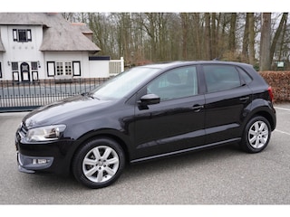 Volkswagen Polo 1.4-16V Highline 5Drs Airco Navi