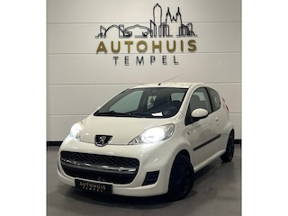 Peugeot 107 1.0-12V Urban Move Airco Elektrische Ramen Toerenteller Isofix