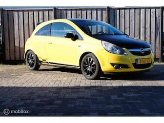 Opel Corsa 1.4-16V Color Race Edition Airco/Nieuwe APK