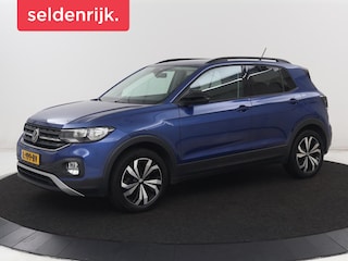 Volkswagen T-Cross 1.0 TSI Life | Trekhaak | Carplay | Virtual Cockpit | Side Assist | Navigatie | Sportstoelen | Adaptive cruise | Getint glas | Regen-/lichtsensor