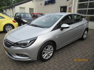 Opel Astra 1.4 Business+ automaat