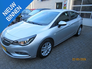 Opel Astra 1.4 Business+ automaat